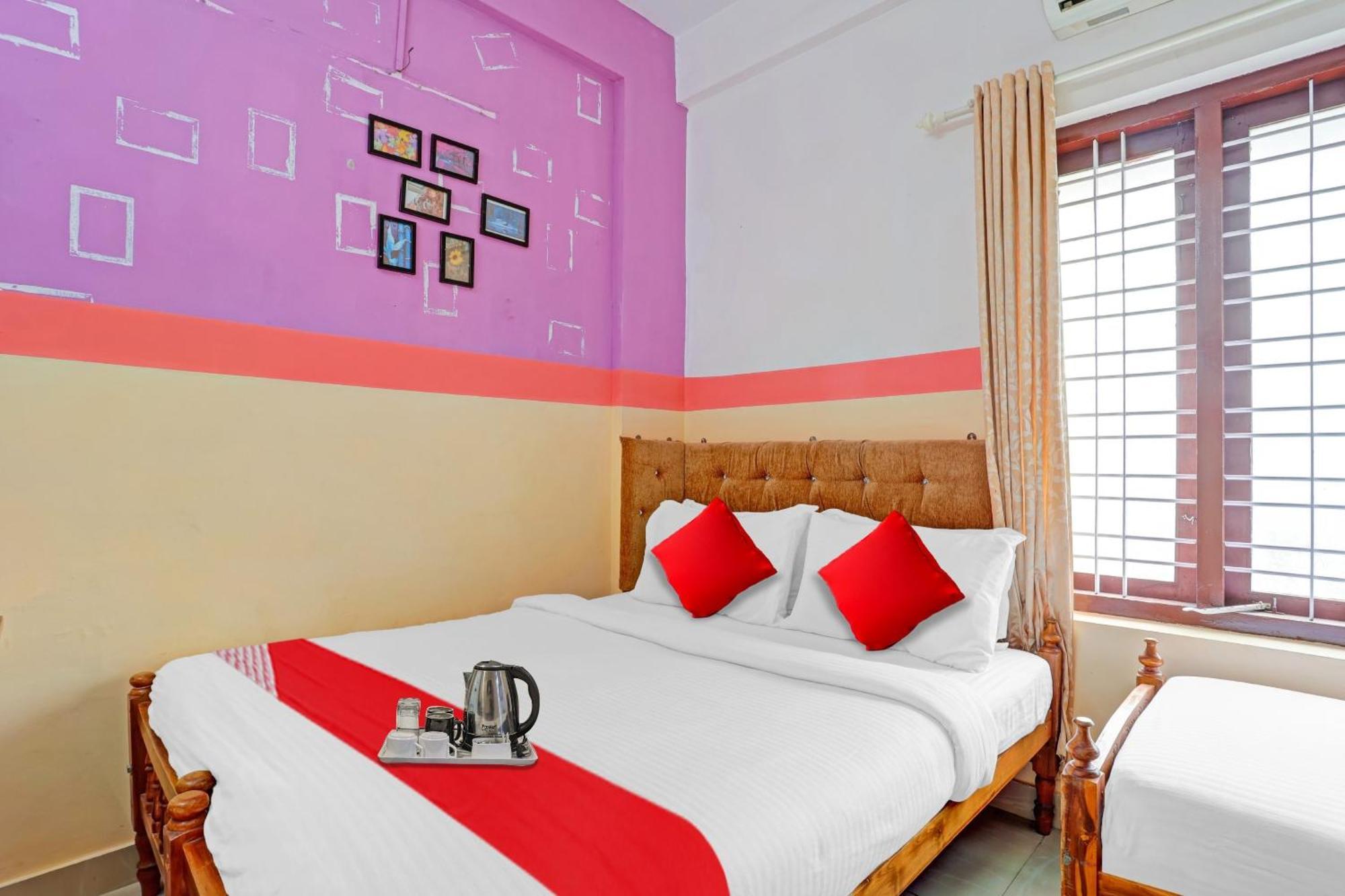 Spot On The New View Regency Hotel Thiruvananthapuram Ngoại thất bức ảnh
