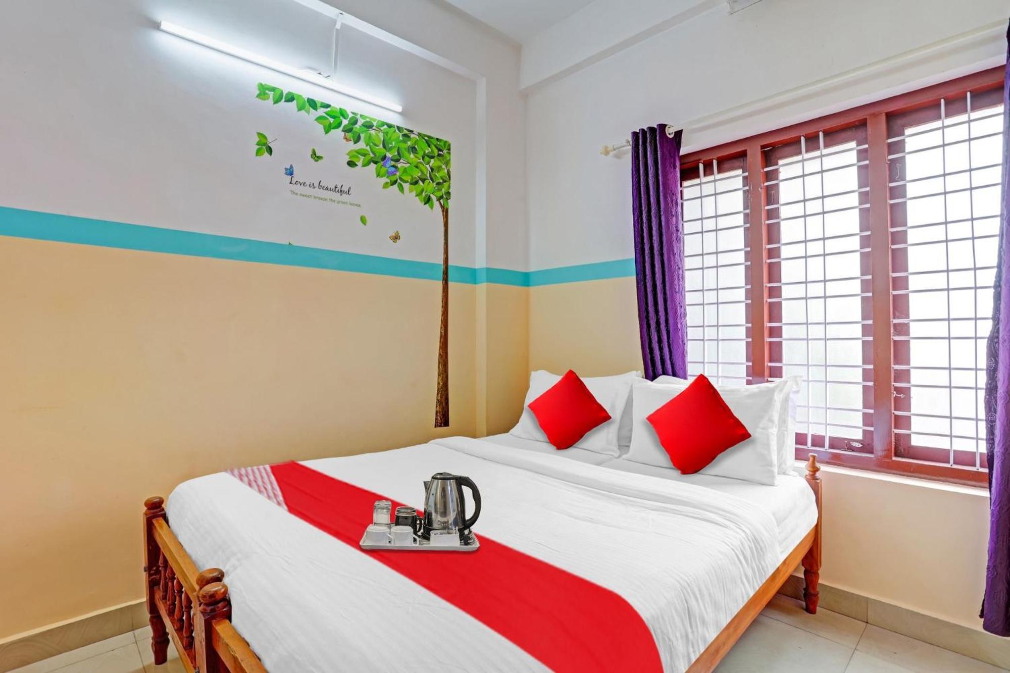 Spot On The New View Regency Hotel Thiruvananthapuram Ngoại thất bức ảnh