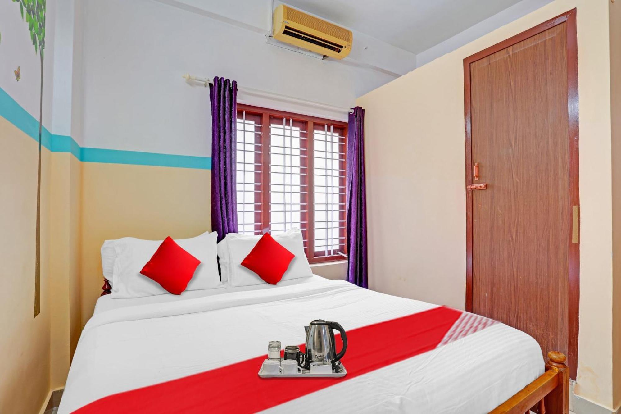 Spot On The New View Regency Hotel Thiruvananthapuram Ngoại thất bức ảnh